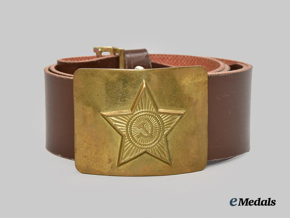 international._a_lot_of_seventeen_belt_buckles___m_n_c6754