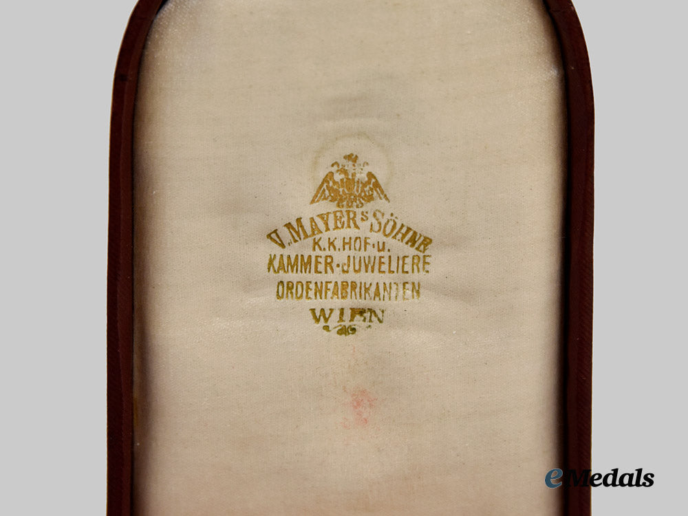 austria,_imperial._a_military_merit_cross,_i_i_i_class,_v._mayer&_sons,_c.1918___m_n_c6755