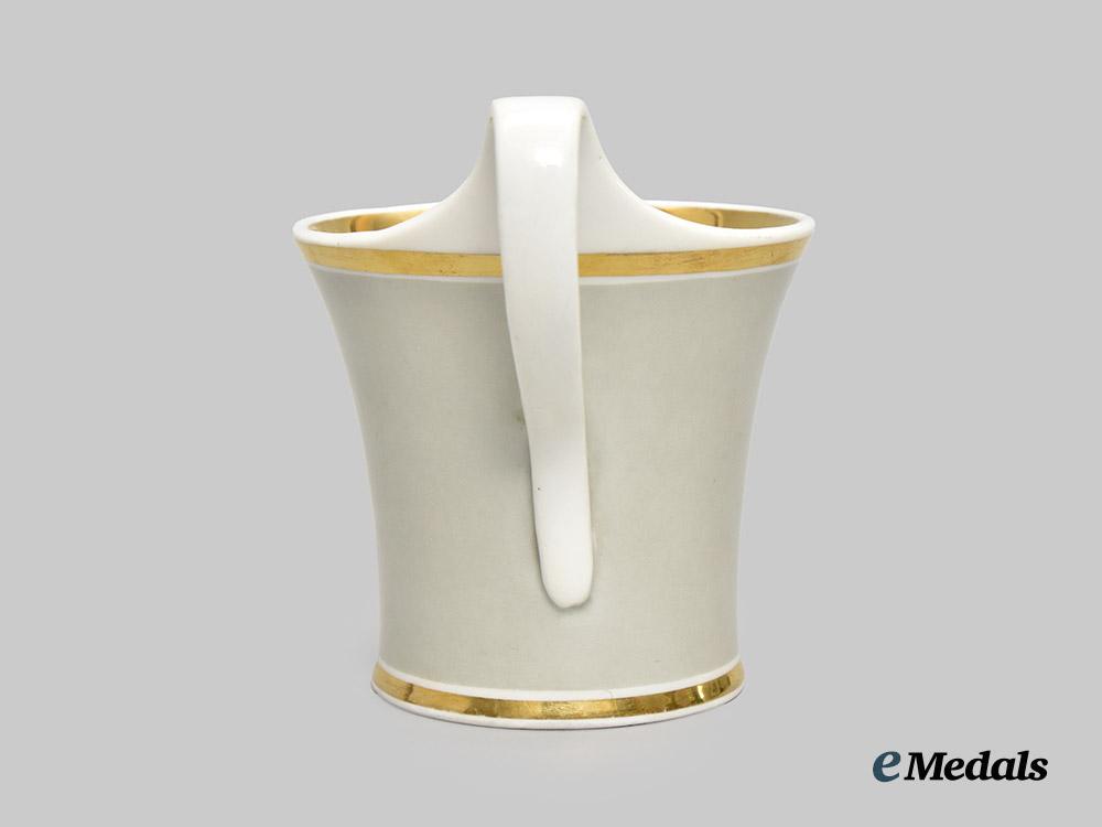 germany,_imperial._a_first_world_war_patriotic_cup,_by_the_royal_porcelain_factory___m_n_c6769