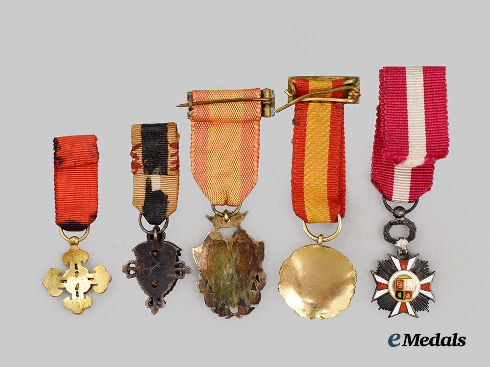 spain,_kingdom._a_lot_of_five_miniature_decorations___m_n_c6808