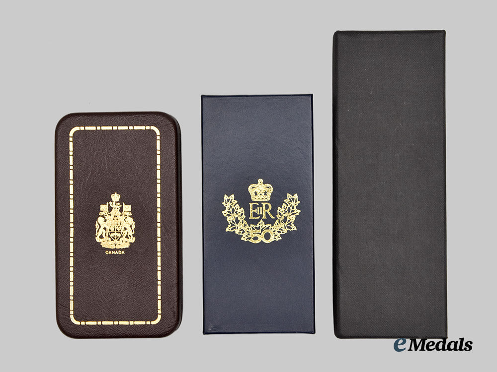 canada,_commonwealth._three_commemorative_medals___m_n_c6882