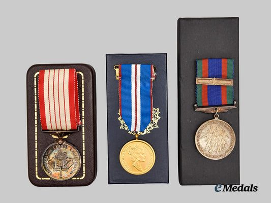 canada,_commonwealth._three_commemorative_medals___m_n_c6883