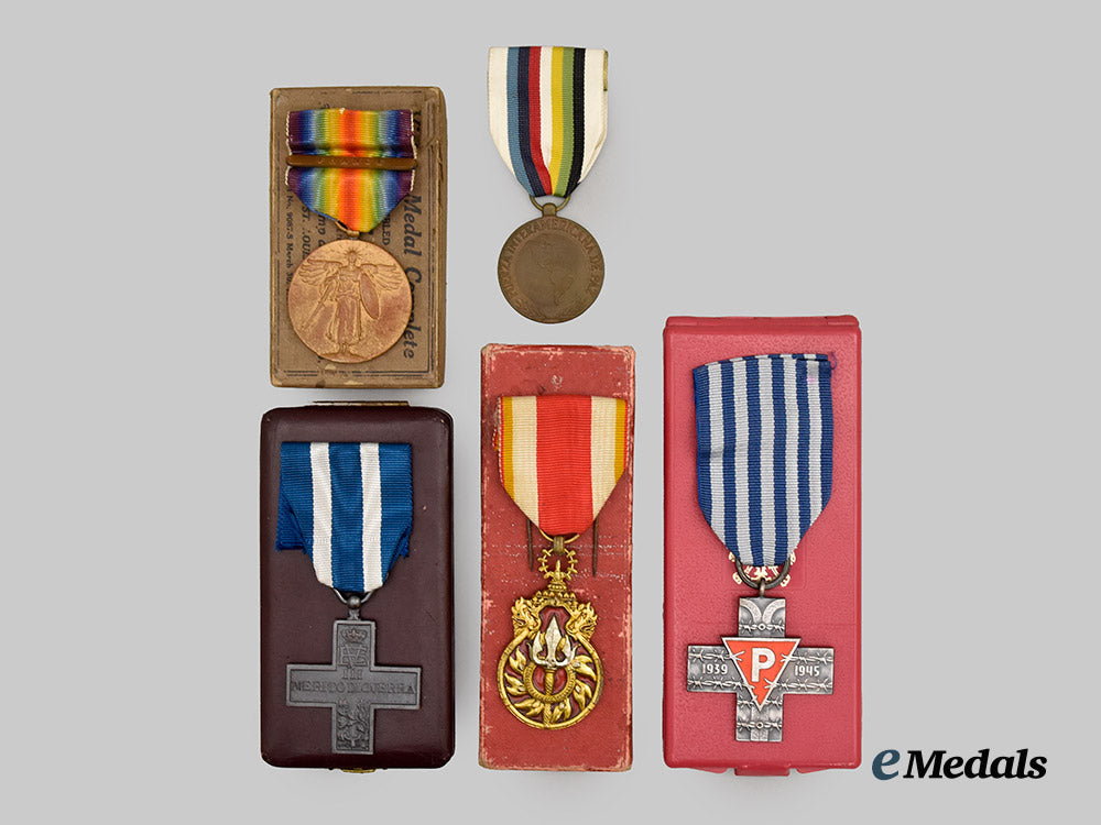 international._a_lot_of_five_medals&_awards(_polish_p_o_w,_italian_merit,_thailand,_u_s_a_victory)___m_n_c6889