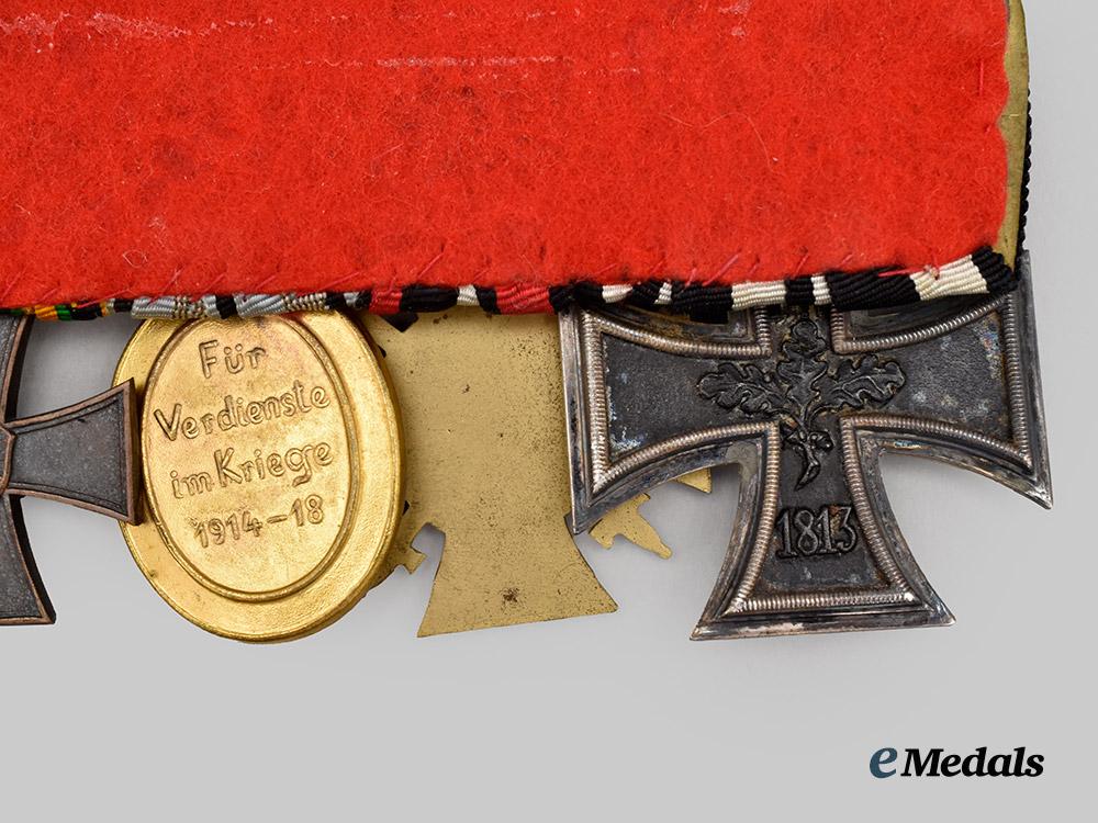 germany,_imperial._a_medal_bar_for_a_first_war_combatant_with_red_cross_service___m_n_c6905