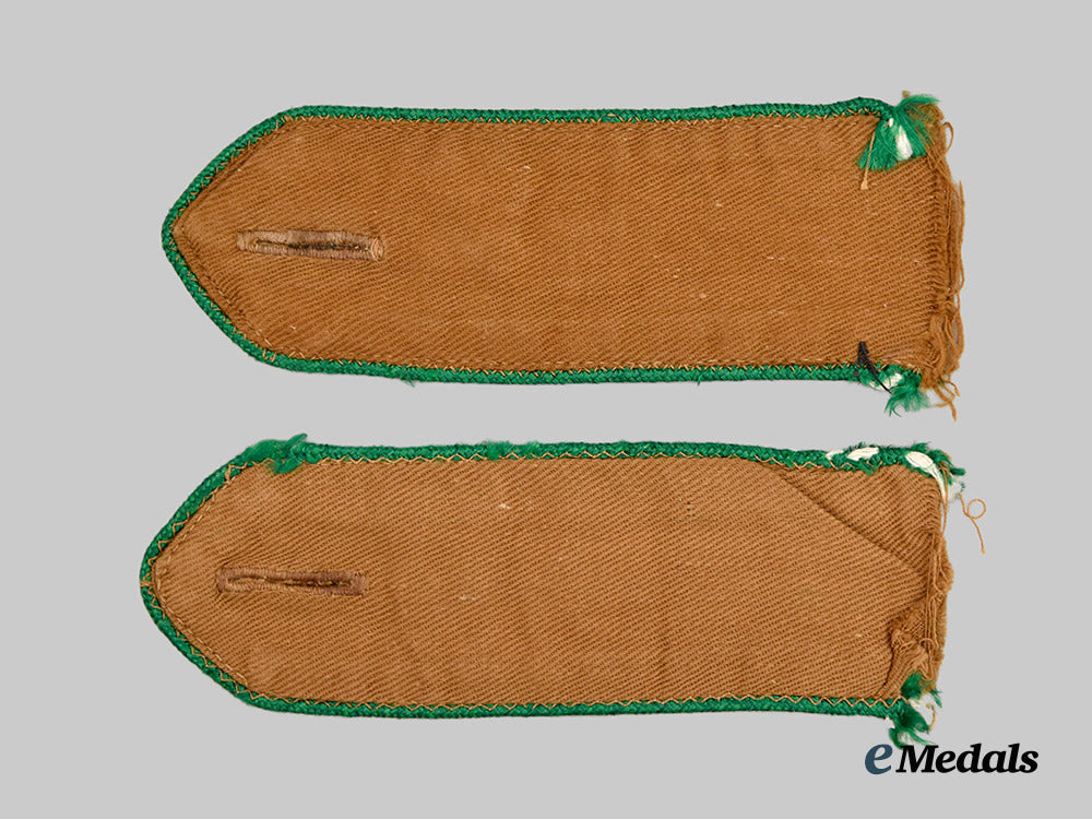 germany,_h_j._a_set_of3rd_oberbann_shoulder_straps___m_n_c6942