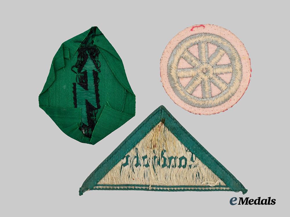 germany,_h_j._a_mixed_lot_of_uniform_insignia___m_n_c6957