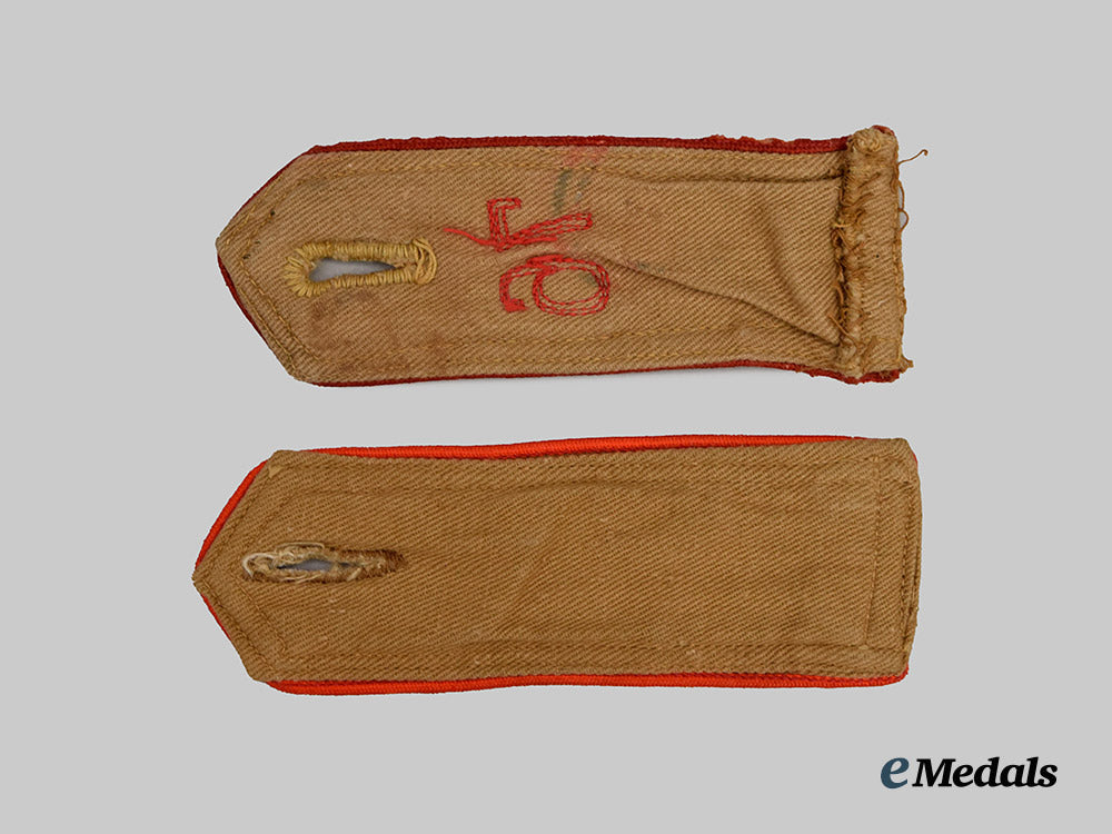 germany,_h_j._a_set_of_bann76_shoulder_straps___m_n_c7015