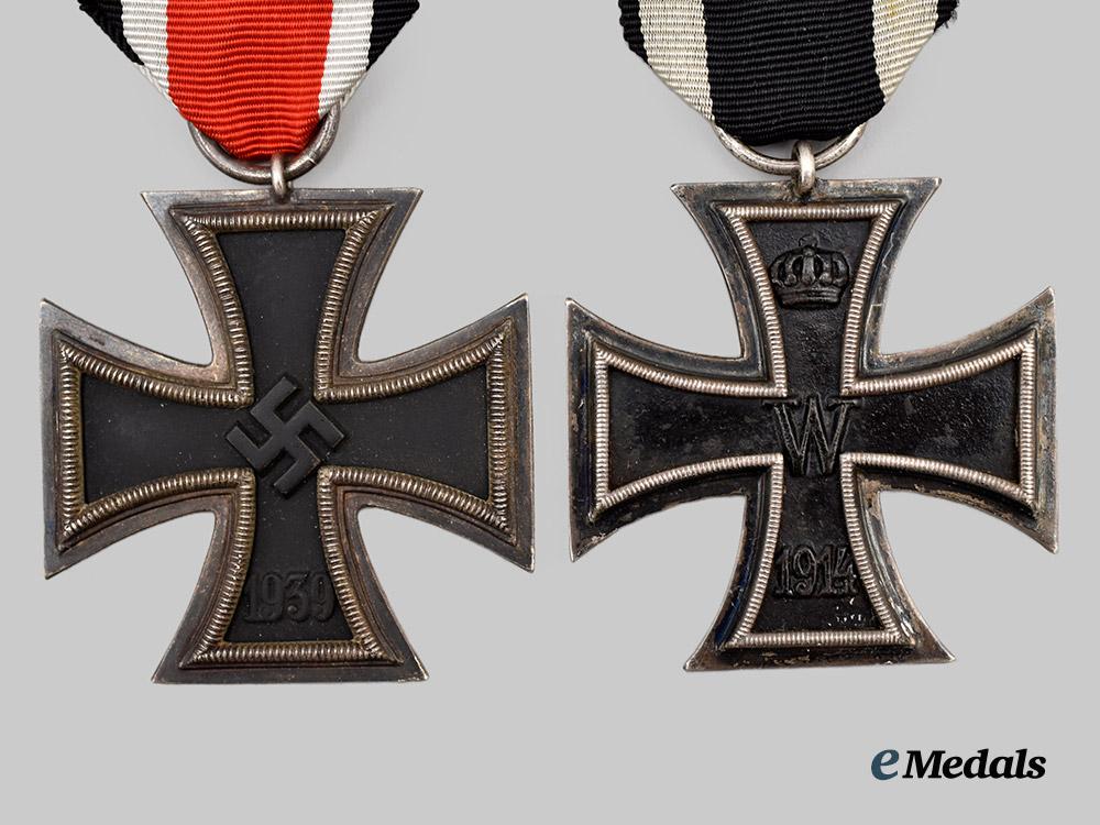 germany,_imperial;_germany,_wehrmacht._a_pair_of_iron_crosses_i_i_class,1914_and1939_issue___m_n_c7015