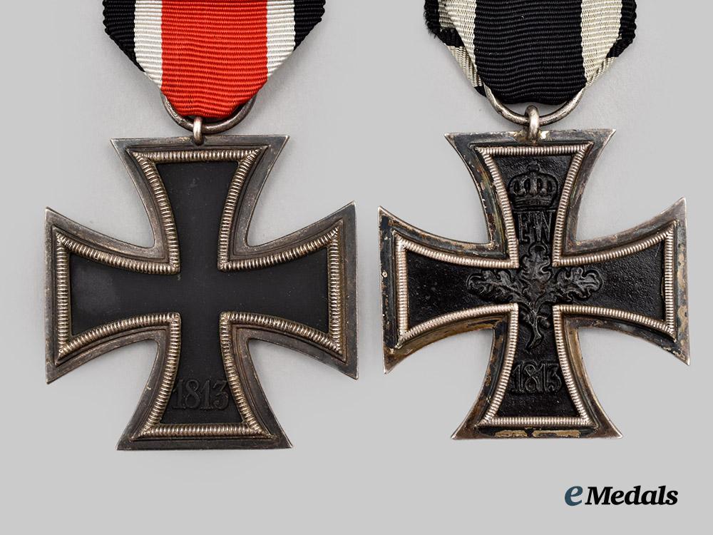 germany,_imperial;_germany,_wehrmacht._a_pair_of_iron_crosses_i_i_class,1914_and1939_issue___m_n_c7017