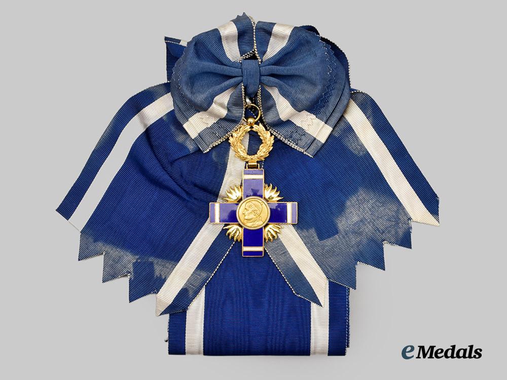el_salvador,_republic._a_national_order_of_josé_matías_delgado,_grand_cross_set___m_n_c7090