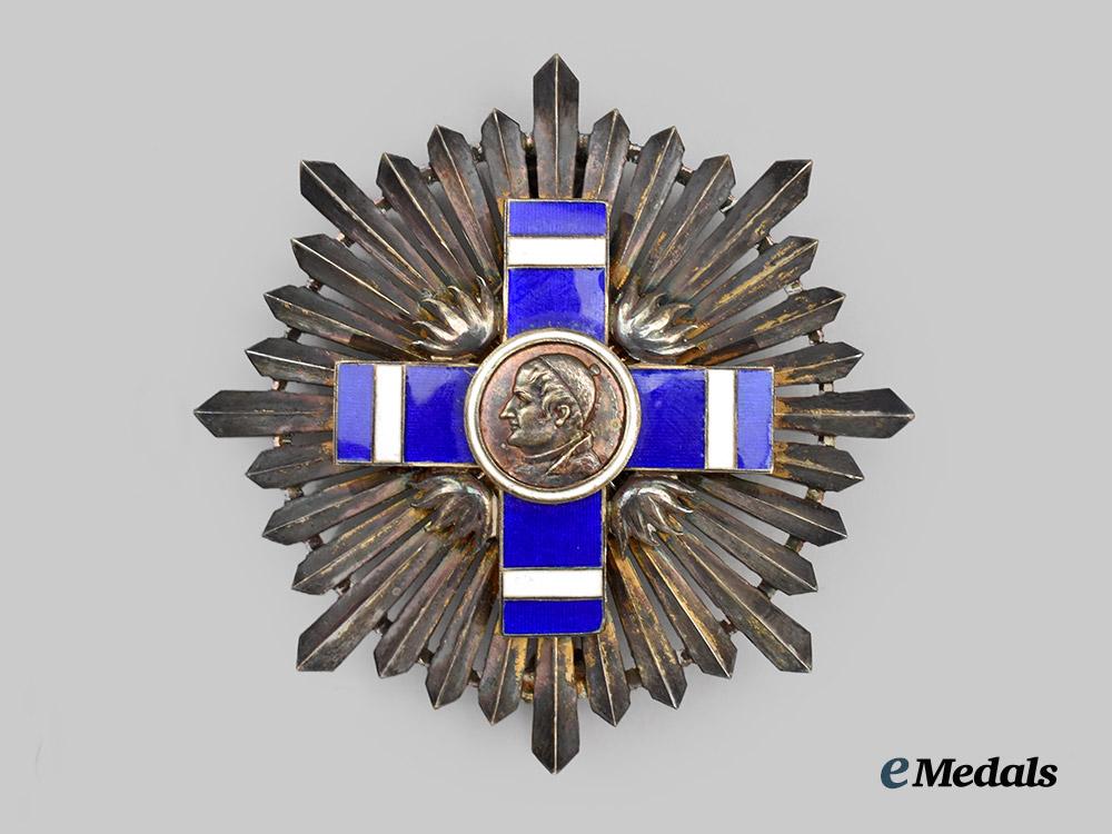 el_salvador,_republic._a_national_order_of_josé_matías_delgado,_grand_cross_set___m_n_c7095