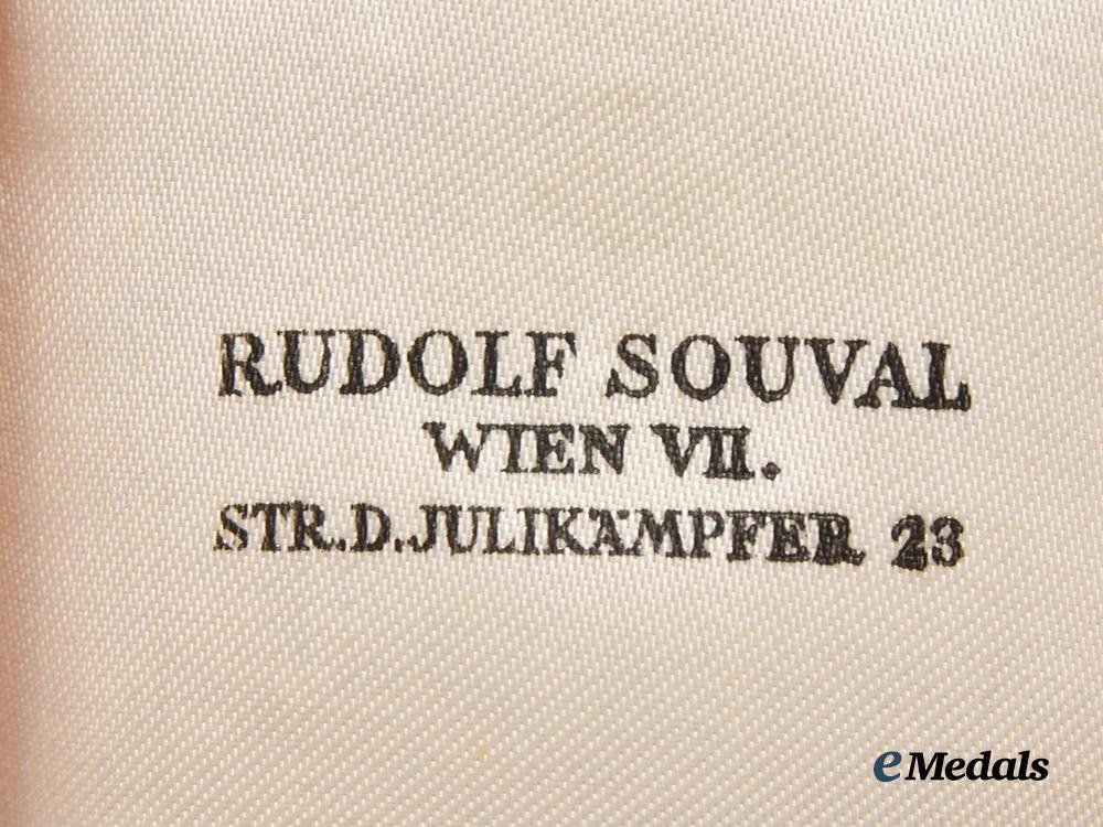 germany,_wehrmacht._an_azad_hind_order_i_i_class_with_swords&_case_by_rudolf_souval,_c.1943___m_n_c7135