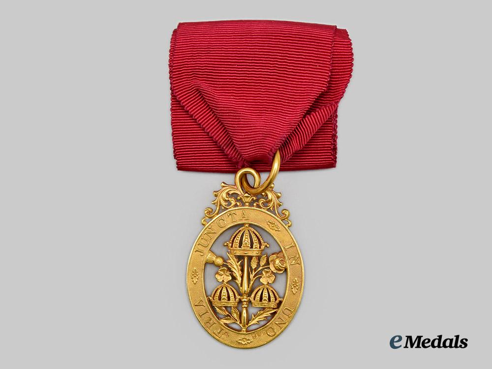 united_kingdom._a_most_united_kingdom._a_most_honourable_order_of_the_bath_in_gold,_knight_commander_set,_civil_division_honourable_order_of_the_bath_in_gold,_knight_commander_set,_civil_division___m_n_c7147