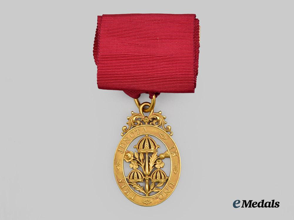 united_kingdom._a_most_united_kingdom._a_most_honourable_order_of_the_bath_in_gold,_knight_commander_set,_civil_division_honourable_order_of_the_bath_in_gold,_knight_commander_set,_civil_division___m_n_c7149