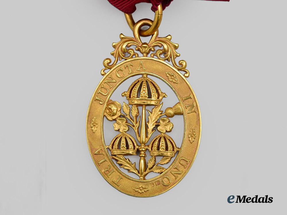 united_kingdom._a_most_united_kingdom._a_most_honourable_order_of_the_bath_in_gold,_knight_commander_set,_civil_division_honourable_order_of_the_bath_in_gold,_knight_commander_set,_civil_division___m_n_c7150