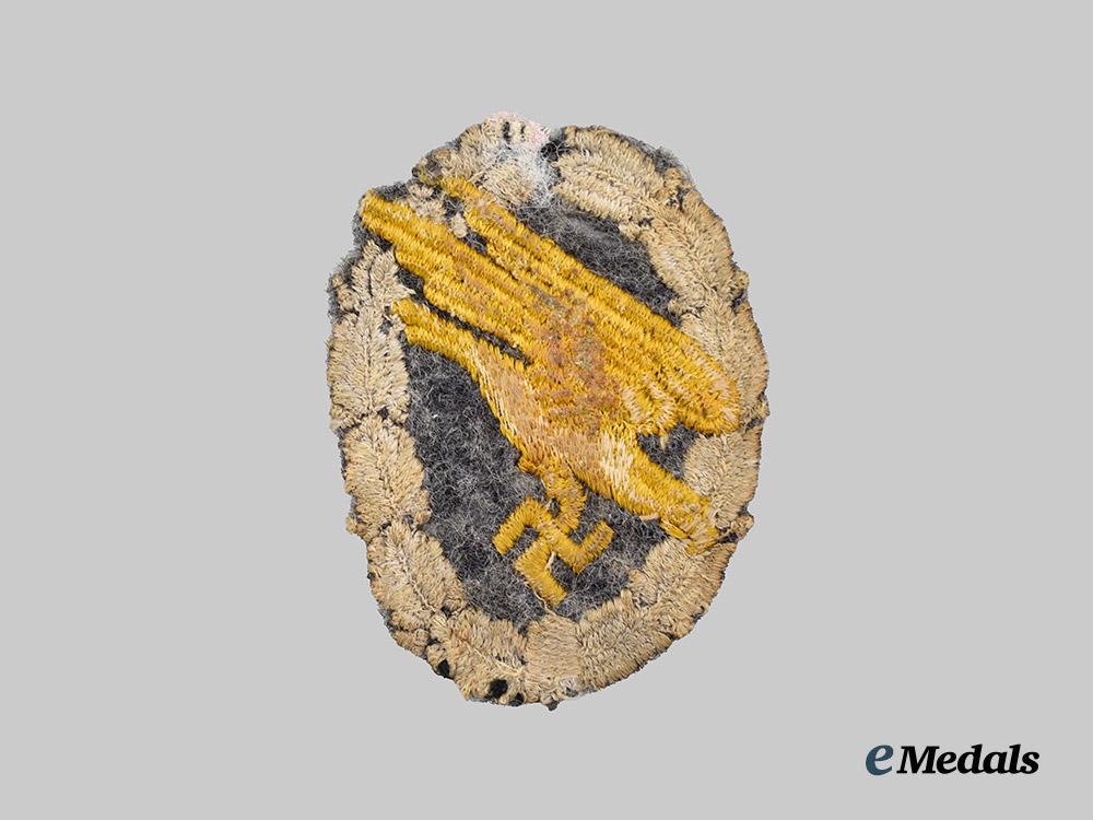 germany,_luftwaffe._a_fallschirmjäger_badge,_cloth_version,_uniform-_removed_example___m_n_c7157