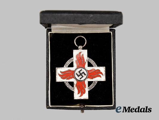 germany,_third_reich._a_fire_brigade_honour_decoration,_i_i_class_with_case___m_n_c7235