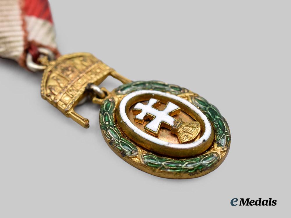 hungary,_kingdom._a_rare_miniature_order_of_military_merit,_c.1935___m_n_c7279