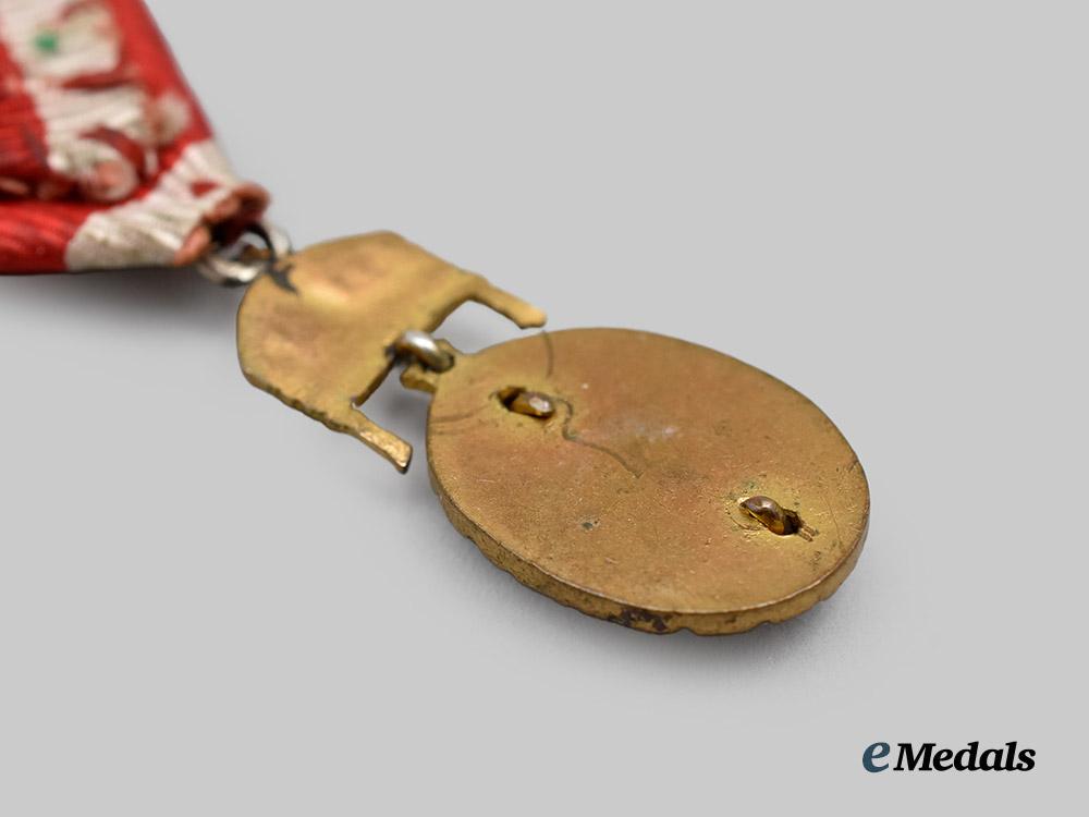 hungary,_kingdom._a_rare_miniature_order_of_military_merit,_c.1935___m_n_c7282