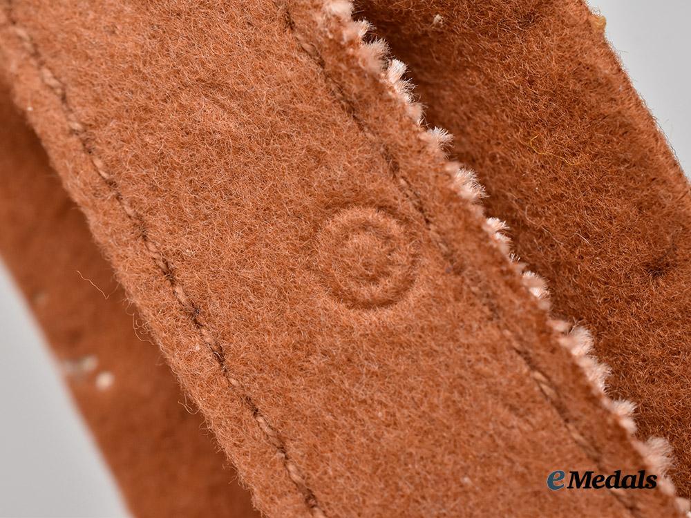 germany,_luftwaffe._a_set_of_communications_oberleutnant_shoulder_boards___m_n_c7315