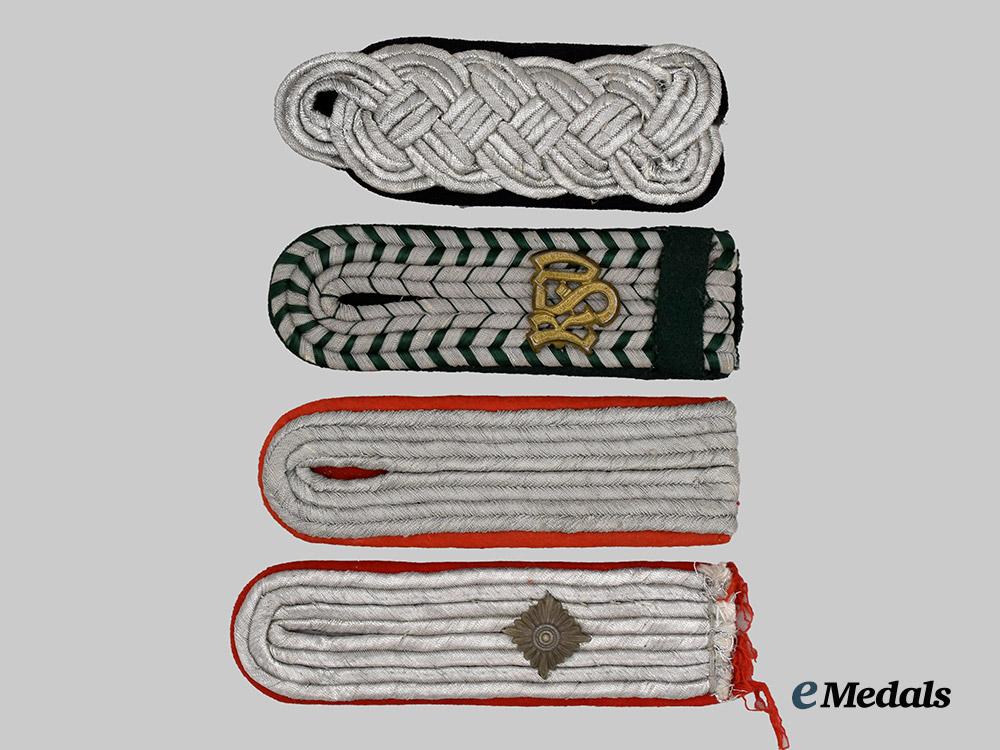 germany,_wehrmacht._a_mixed_lot_of_officer-_grade_shoulder_boards_for_wehrmacht_and_customs_personnel___m_n_c7324