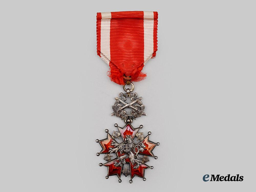 czechoslovakia,_republic._an_order_of_the_white_lion,_v_class_in_case,_by_karnet&_kysely___m_n_c7409