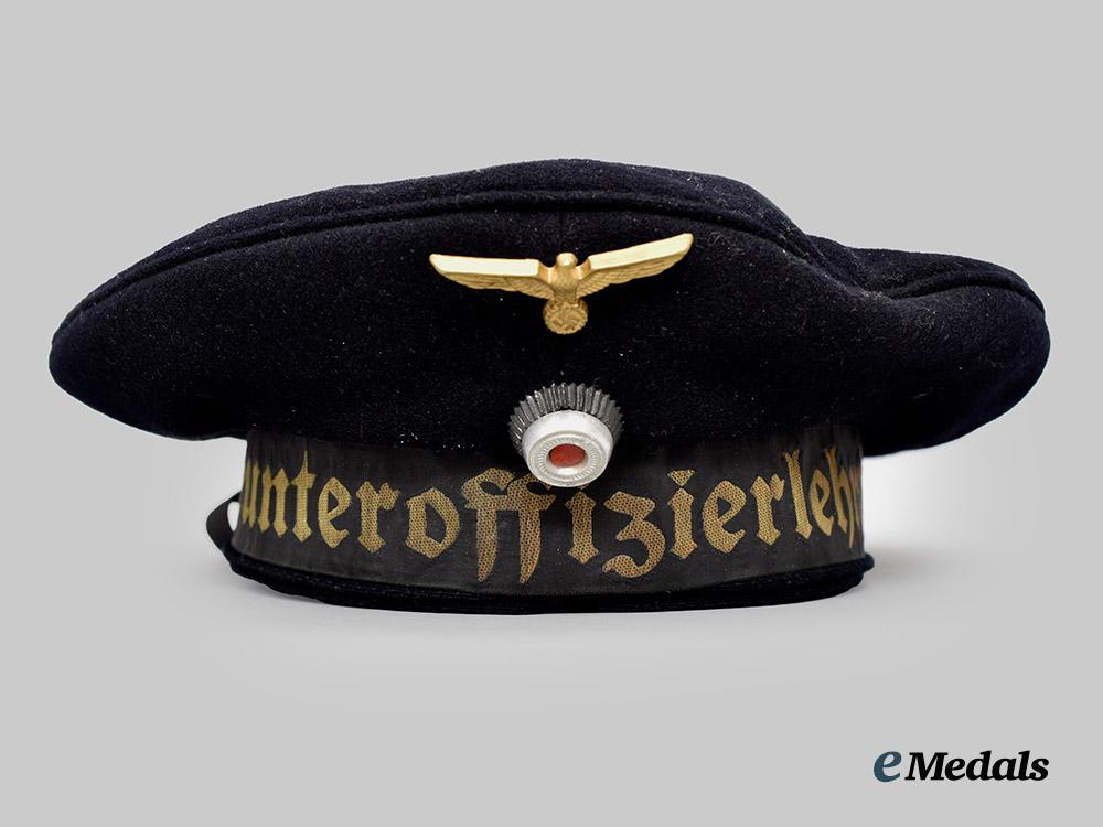 germany,_kriegsmarine._a_blue_sailor’s_cap,_non-_commissioned_officer_training_department___m_n_c7434