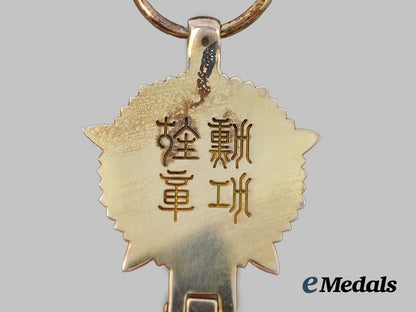 japan,_manchukuo._an_order_of_the_auspicious_clouds,_i_class_set_in_case___m_n_c7445