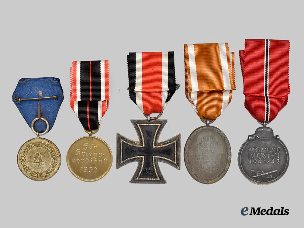 germany,_wehrmacht._a_mixed_lot_of_service_awards___m_n_c7554