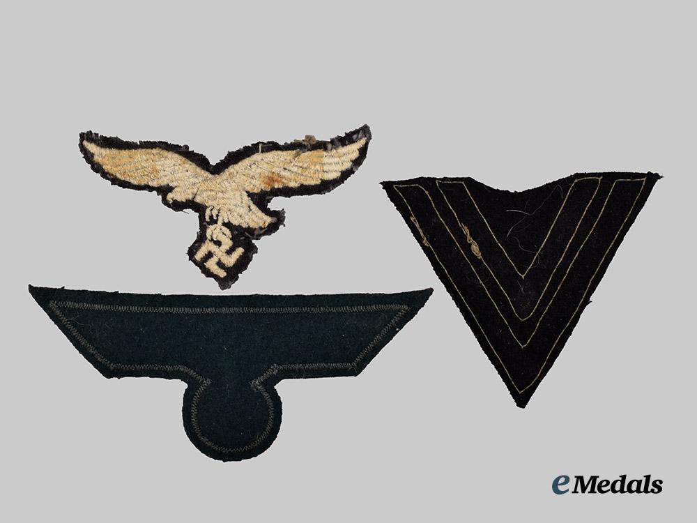 germany,_wehrmacht._a_mixed_lot_of_uniform_insignia___m_n_c7560