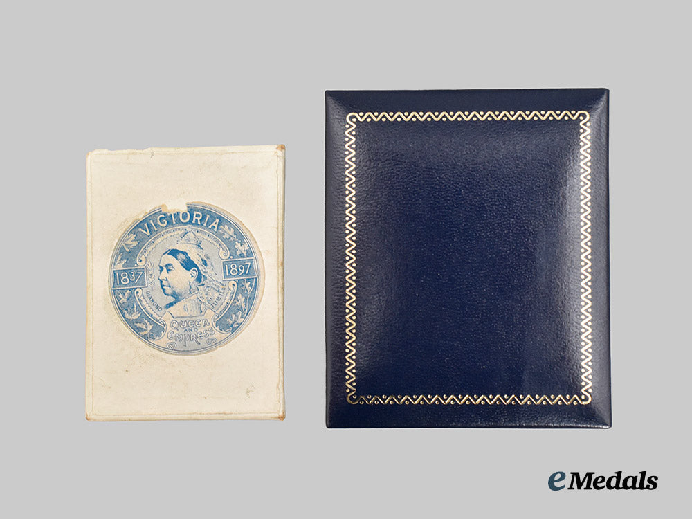 united_kingdom._a_pair_of_queen_victoria_commemorative_awards(_coronation_and1897_jubilee)___m_n_c7582