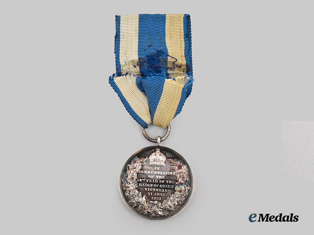 united_kingdom._a_queen_victoria_golden_jubilee_medal,_in_case.___m_n_c7591