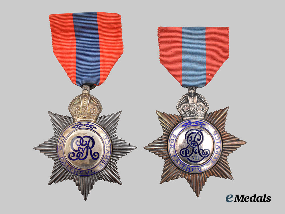 united_kingdom._a_pair_of_imperial_service_medals,_in_case.___m_n_c7625