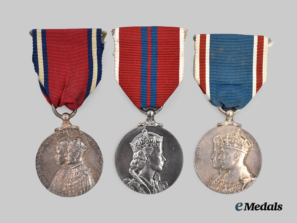 united_kingdom._three_boxed_coronation_medals(_george_v,_george_v_i,_q_e_i_i)___m_n_c7638