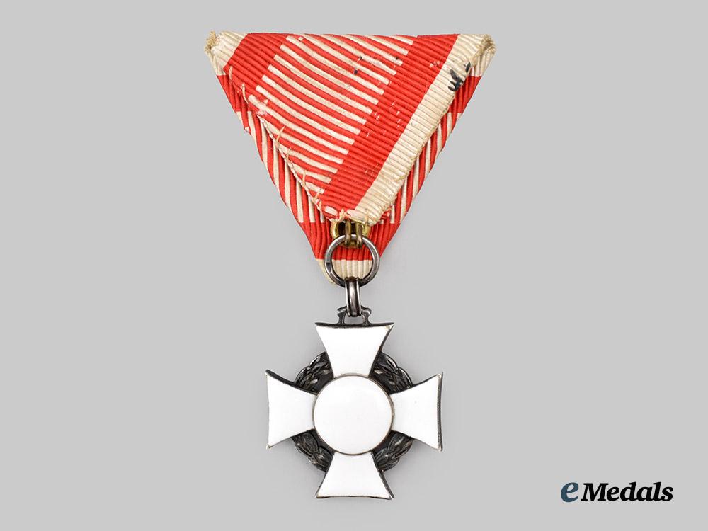 austria,_imperial._a_military_merit_cross,_i_i_i_class_cross_with_war_decoration_and_i_i_class_small_decoration,_c.1915___m_n_c7659