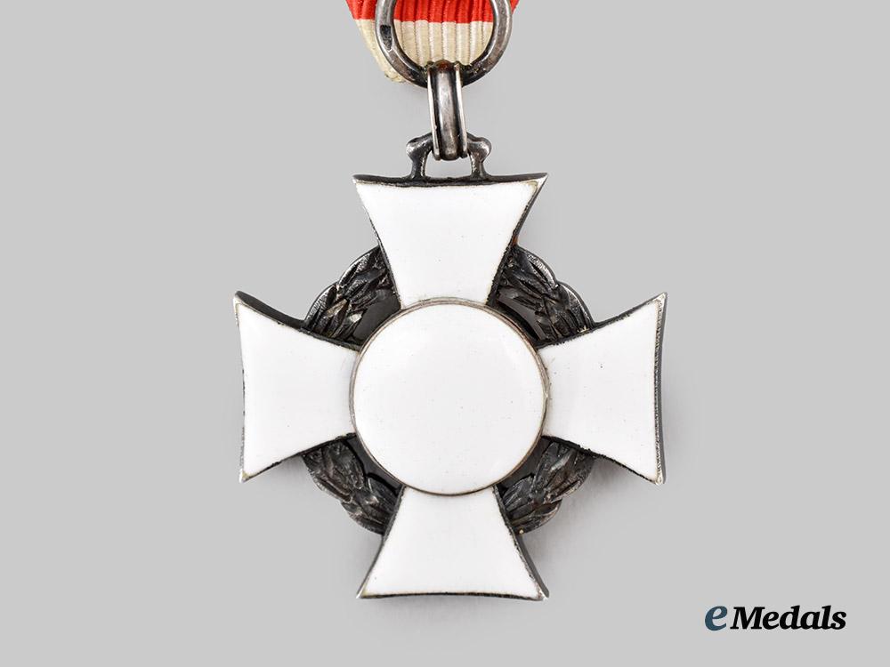 austria,_imperial._a_military_merit_cross,_i_i_i_class_cross_with_war_decoration_and_i_i_class_small_decoration,_c.1915___m_n_c7660