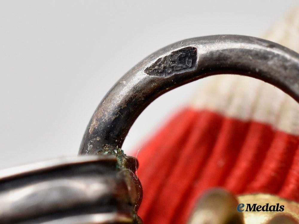 austria,_imperial._a_military_merit_cross,_i_i_i_class_cross_with_war_decoration_and_i_i_class_small_decoration,_c.1915___m_n_c7661