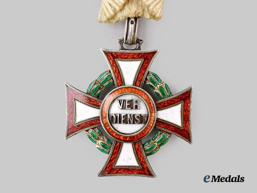 austria,_imperial._a_military_merit_cross,_i_i_i_class_with_war_decoration,_swords,_and_commemorative_date,_c.1914___m_n_c7670