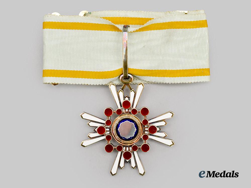 japan,_imperial._an_order_of_the_sacred_treasure,_i_i_i_class_with_case___m_n_c7784