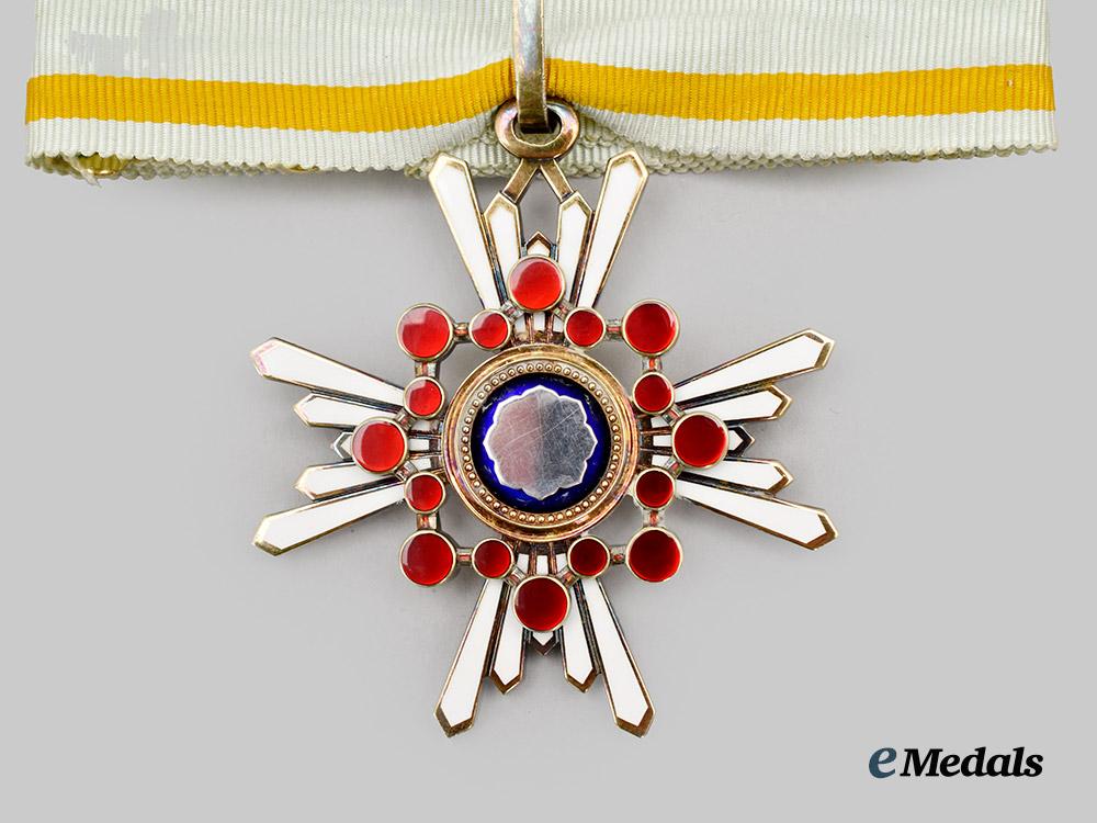 japan,_imperial._an_order_of_the_sacred_treasure,_i_i_i_class_with_case___m_n_c7785