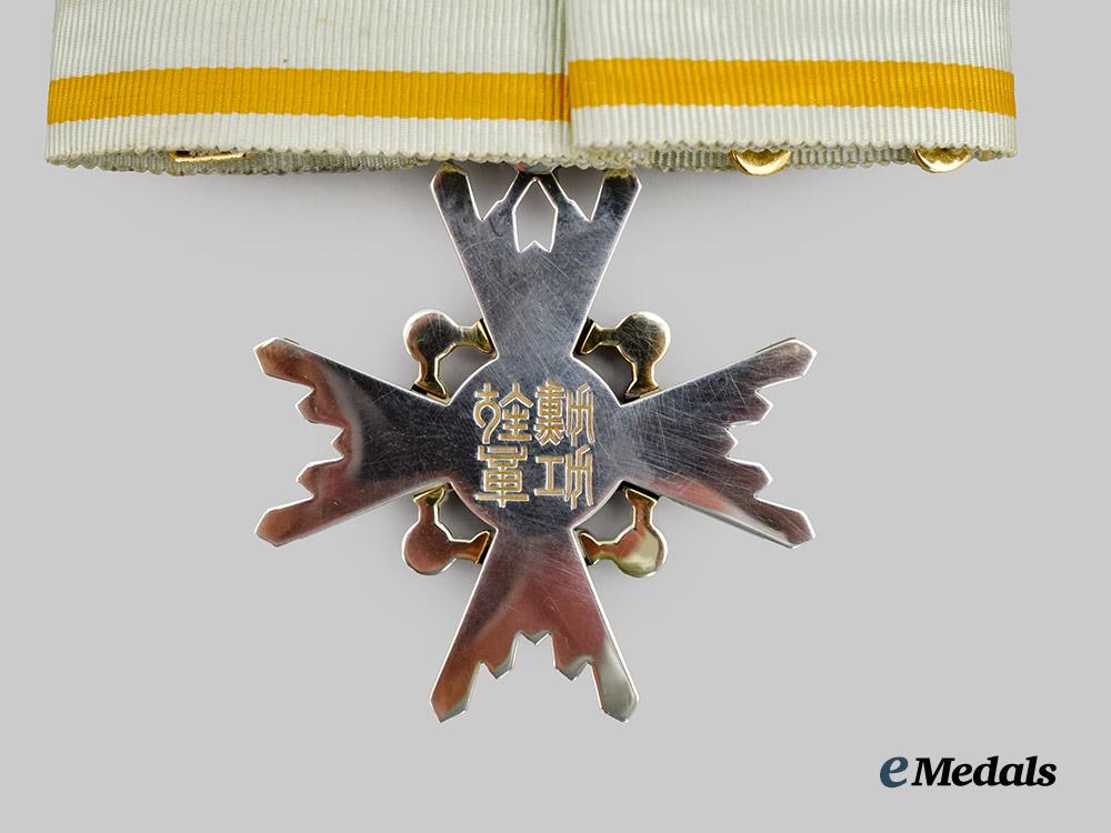 japan,_imperial._an_order_of_the_sacred_treasure,_i_i_i_class_with_case___m_n_c7787