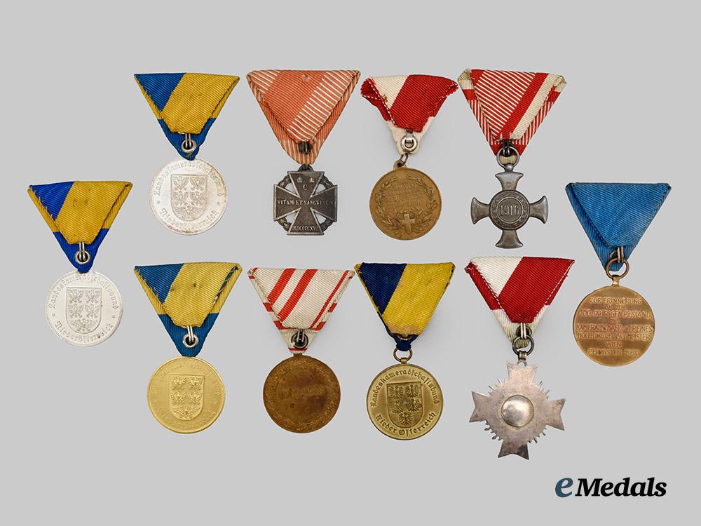 austria,_imperial._a_lot_of_ten_decorations___m_n_c7794