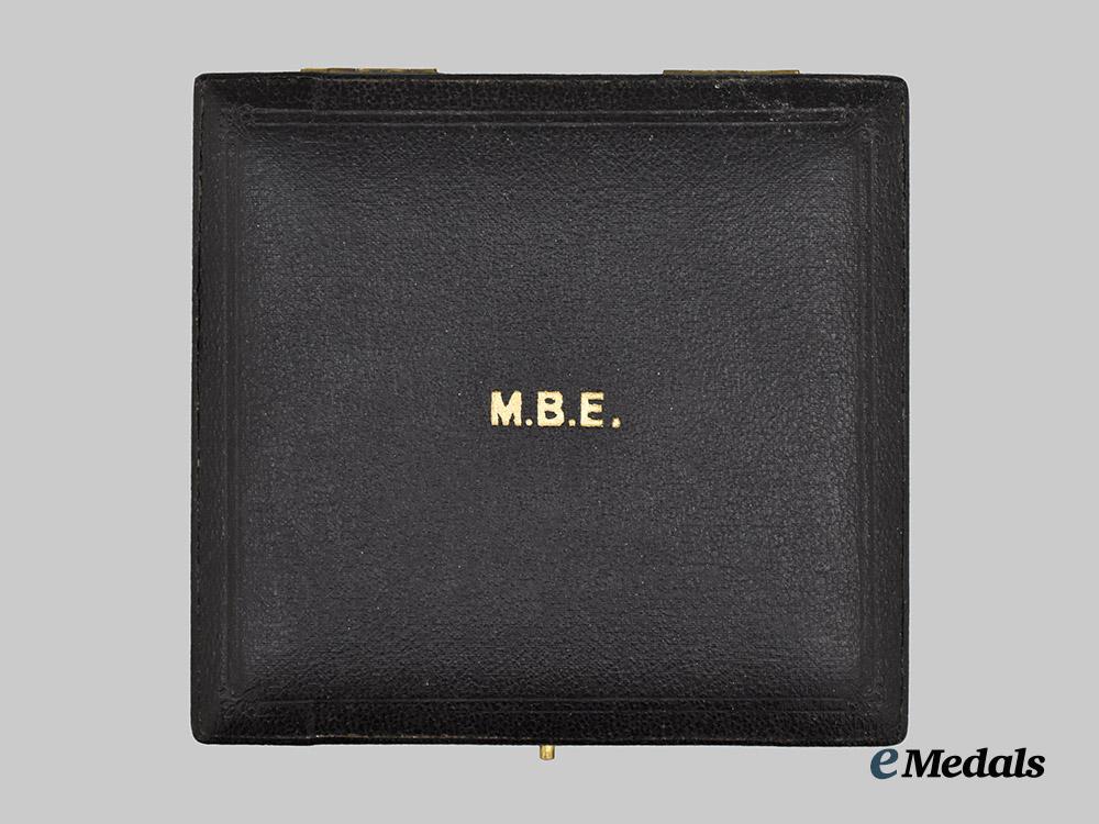 united_kingdom._an_order_of_the_british_empire,_military_division,_member_for_ladies,_in_case___m_n_c7813