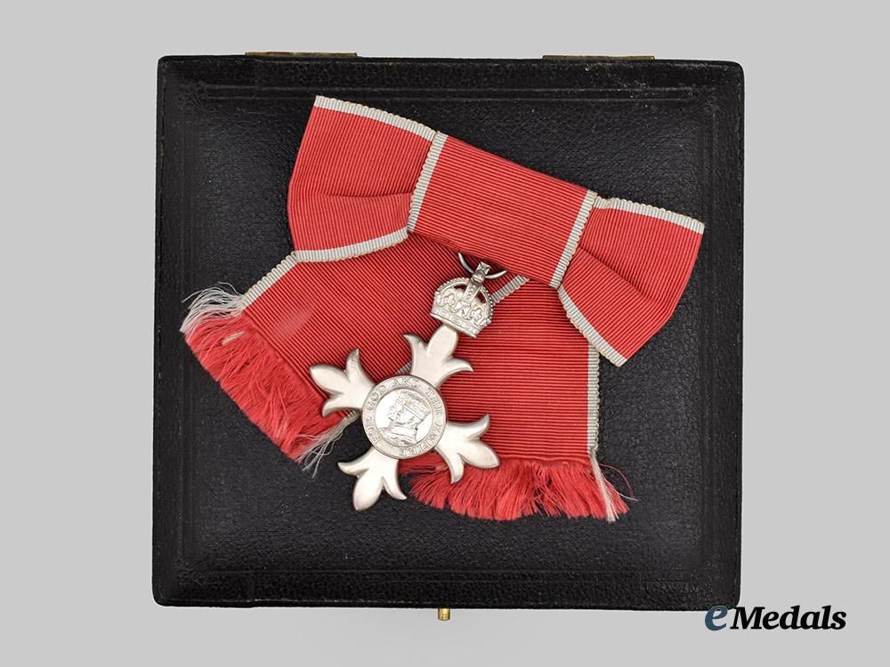 united_kingdom._an_order_of_the_british_empire,_military_division,_member_for_ladies,_in_case___m_n_c7818