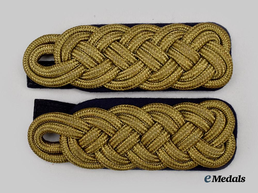 bulgaria,_kingdom._a_second_war_set_of_general’s_shoulder_boards___m_n_c7838