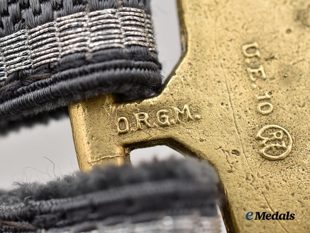 germany,_luftwaffe._a_rare_and_mint_general’s_dagger_hanger___m_n_c7978