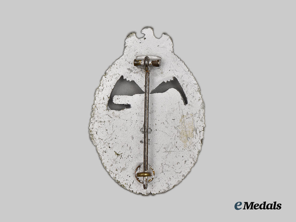 germany,_wehrmacht._a_panzer_assault_badge,_silver_grade,_by_friedrich_linden___m_n_c8032