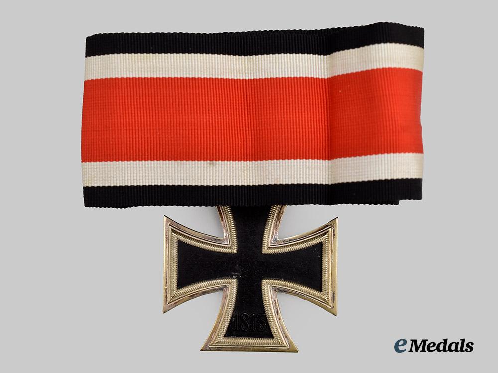 germany,_federal_republic._a_knight’s_cross_of_the_iron_cross,_exhibition_example_with_case,_by_rudolf_souval___m_n_c8069