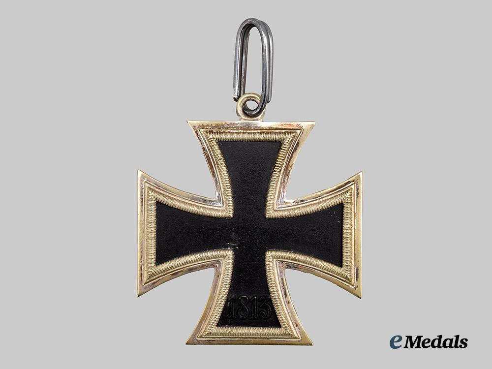 germany,_federal_republic._a_knight’s_cross_of_the_iron_cross,_exhibition_example_with_case,_by_rudolf_souval___m_n_c8071