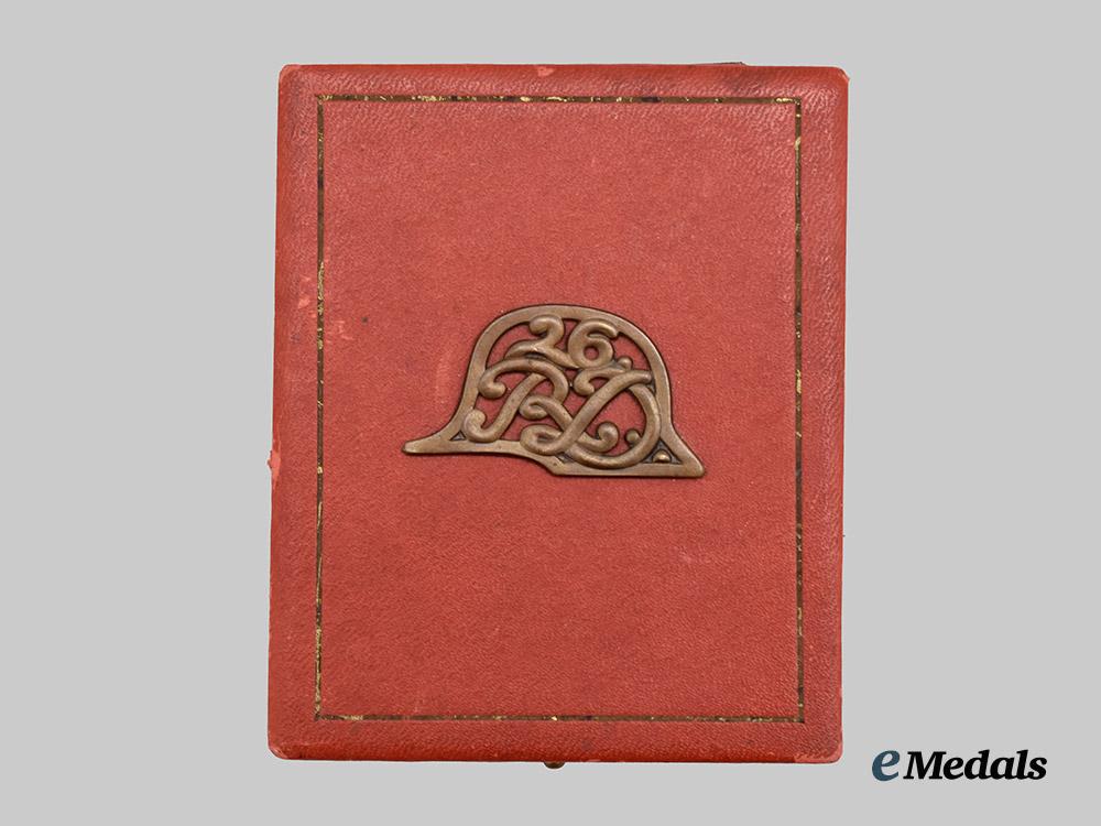 germany,_imperial._a1914_iron_cross_i_i_class,_with_custom_presentation_case_to_the26th_reserve_division___m_n_c8076